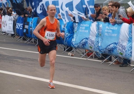 Grzegorz Czyż z „Automatyki” piąty w Cracovia Marathon 2013!